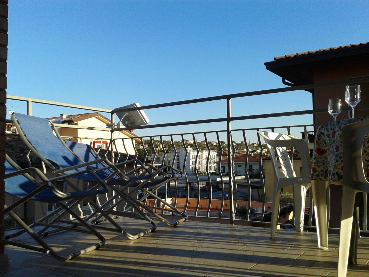 Sweet Irene Deluxe Apartamento Bardolino Exterior foto