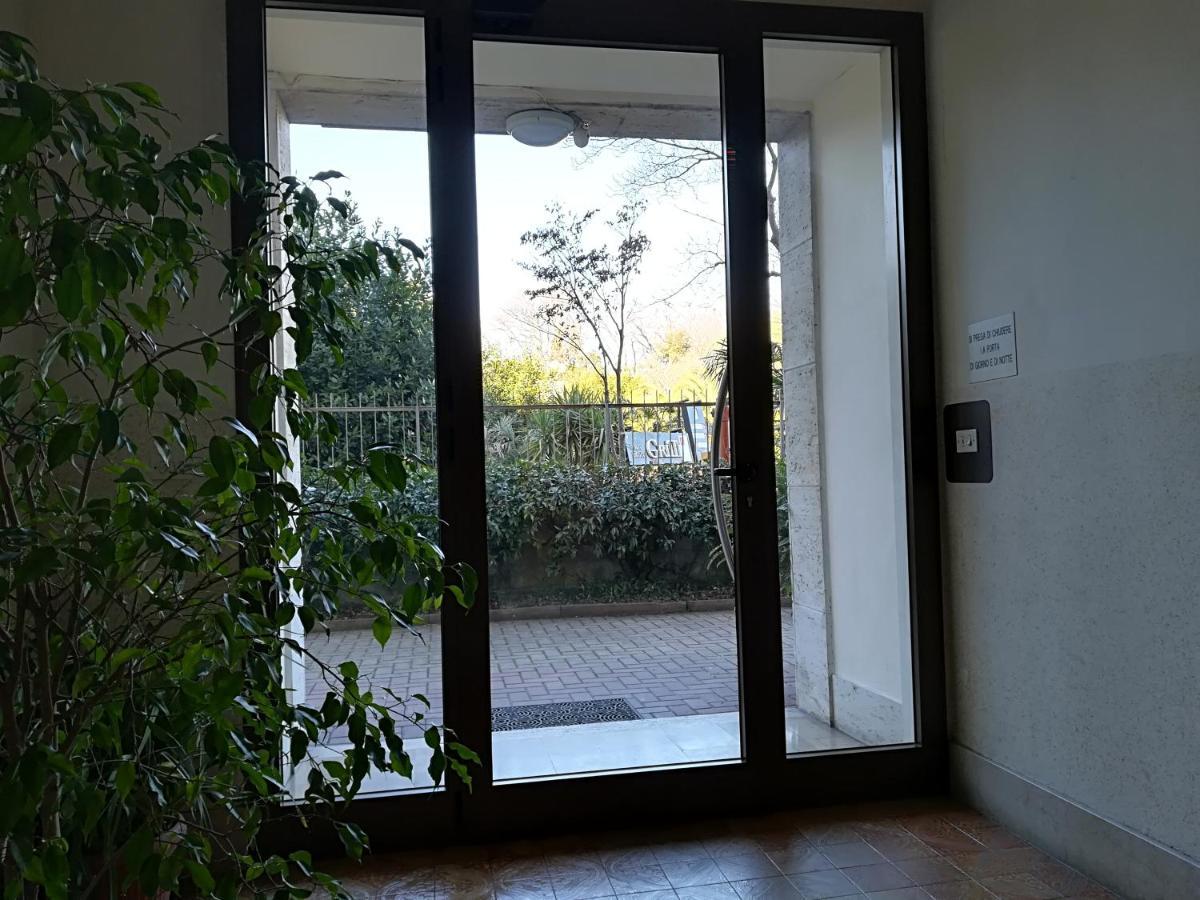 Sweet Irene Deluxe Apartamento Bardolino Exterior foto